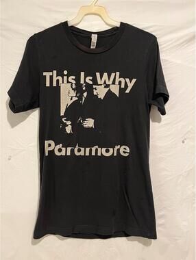 Official Paramore This Is Why T-Shirt 2022 Tour Exclusive Band Tee Gray Small